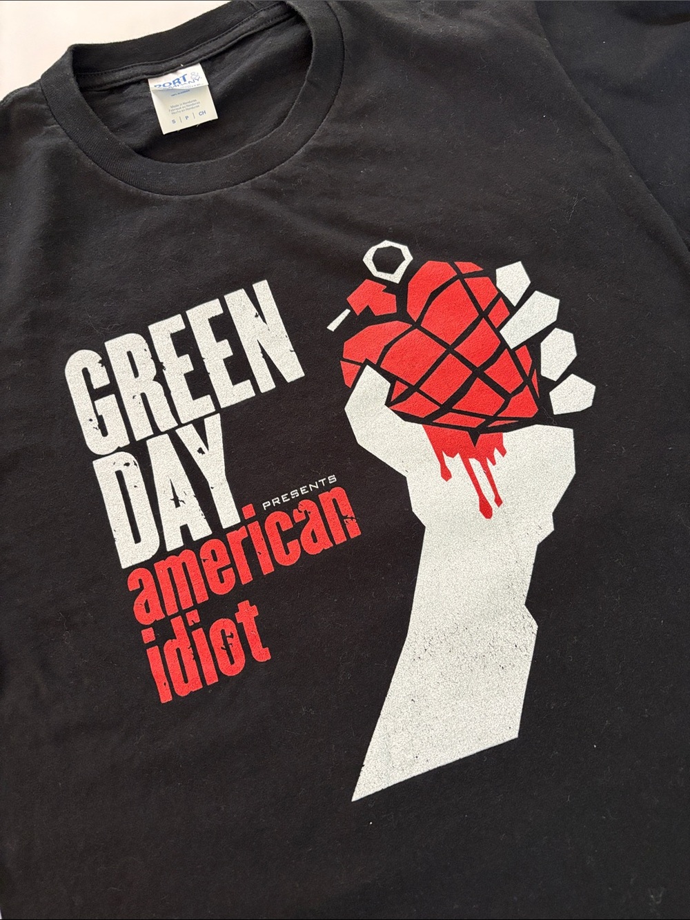 Hot Topic American Idiot Graphic Tee - Black / Red / White